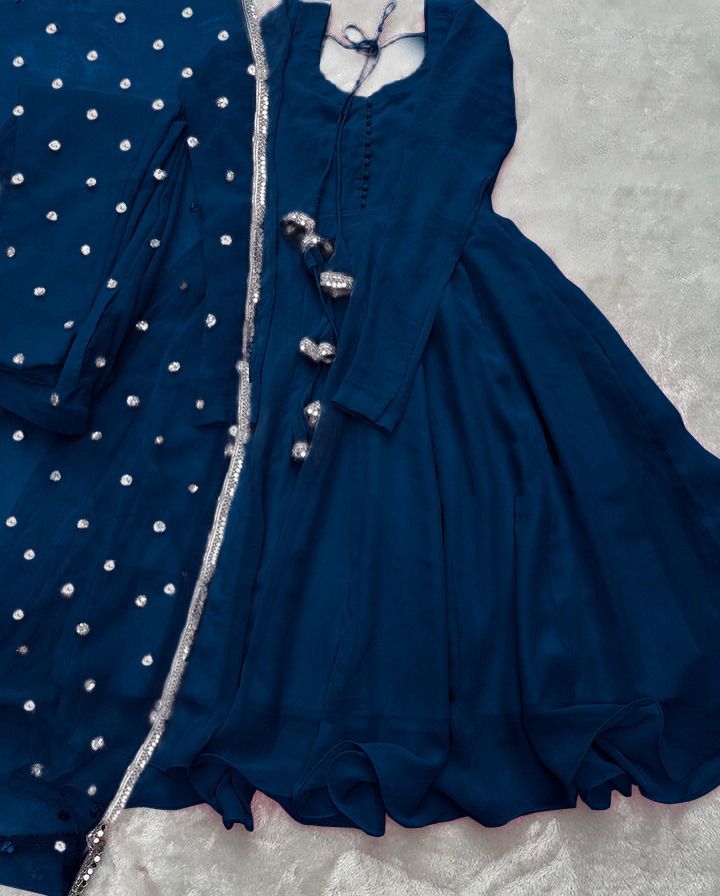 Long Sleeves Maxi With Lace Dupatta 3PCs - Libas Lounge