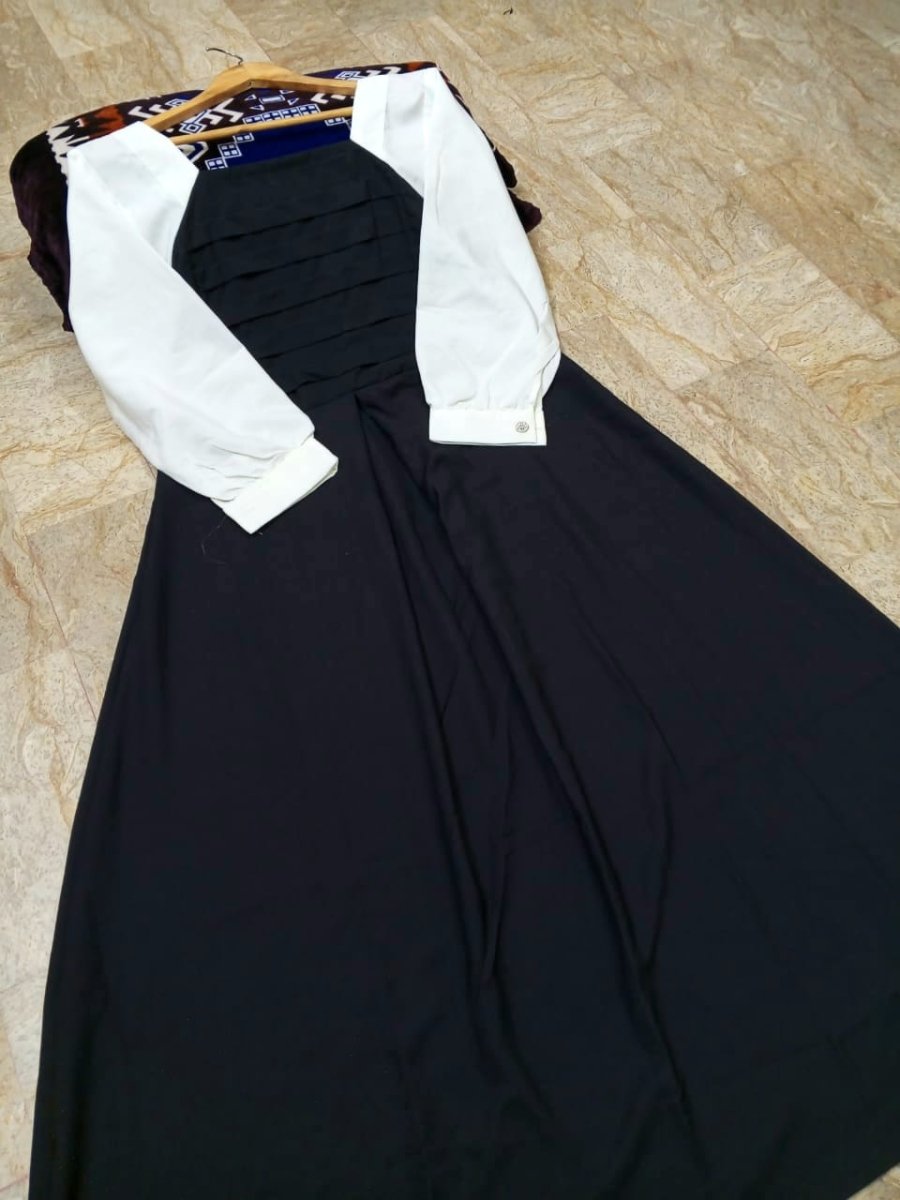 Pleated Maxi Dress with Contrast White Sleeves - Libas Lounge