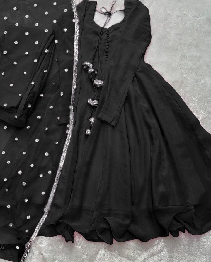 Long Sleeves Maxi With Lace Dupatta 3PCs - Libas Lounge