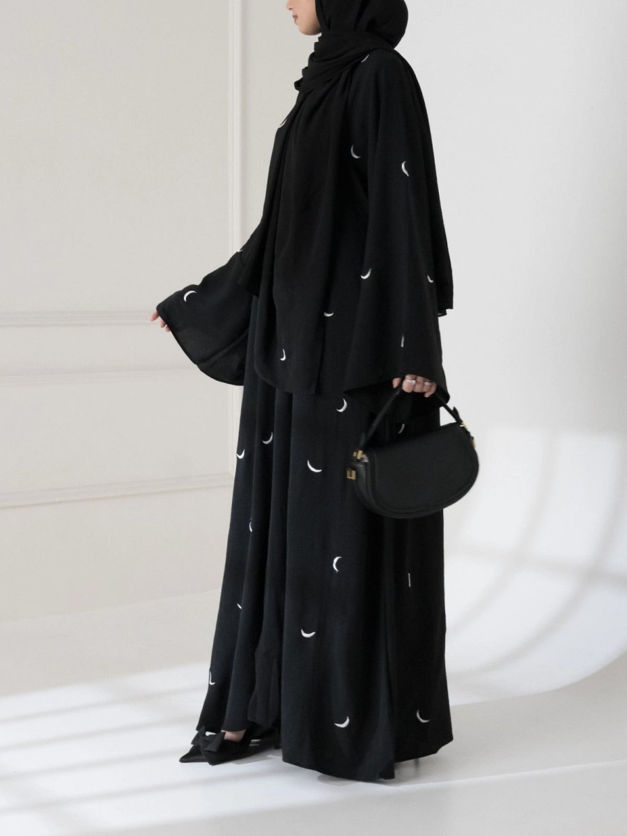 Moon 🌙 Embroidered Abaya with stoller 2PC - Libas Lounge